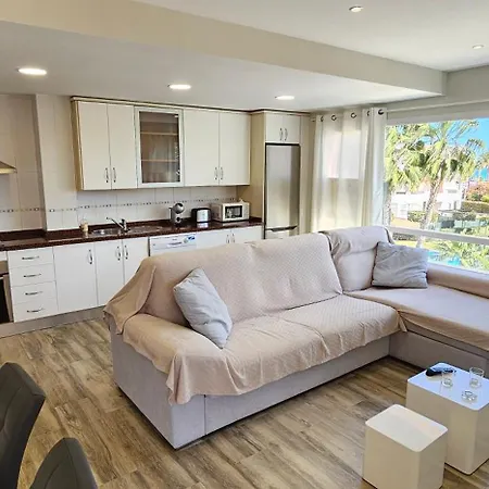 Paraiso: Beachfront With Private Pool And Sea Views Apartment