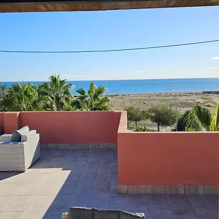 Apartment Paraiso: Beachfront With Private Pool And Sea Views Playas de Vera