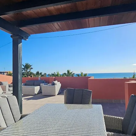 Apartment Paraiso: Beachfront With Private Pool And Sea Views