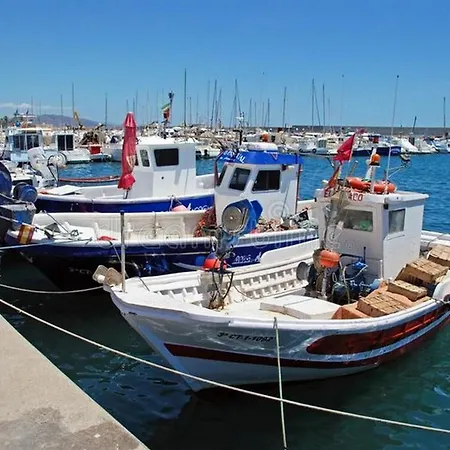 Paraiso: Beachfront With Private Pool And Sea Views * Playas de Vera