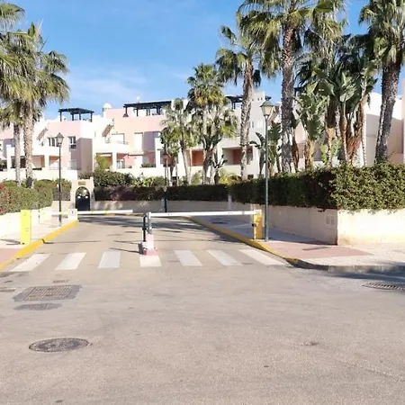 Homes Of Spain, Paraiso, Ed Palmerston, Atico O, Con Piscina Privada En Solarium, Vistas Al Mar, A 50 M De La Playa, Wifi
