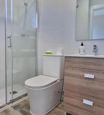 Daire Homes Of Spain, Paraiso, Ed Palmerston, Atico O, Con Piscina Privada En Solarium, Vistas Al Mar, A 50 M De La Playa, Wifi
