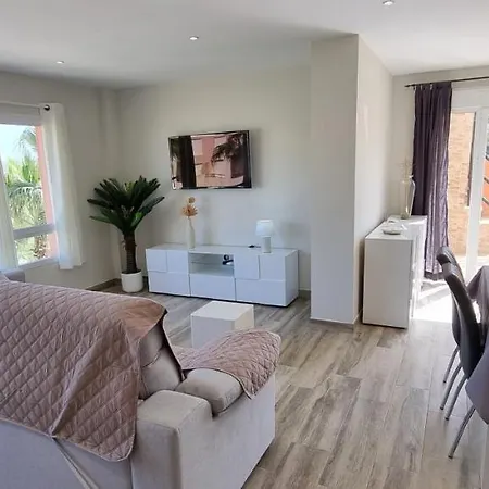Homes Of Spain, Paraiso, Ed Palmerston, Atico O, Con Piscina Privada En Solarium, Vistas Al Mar, A 50 M De La Playa, Wifi *